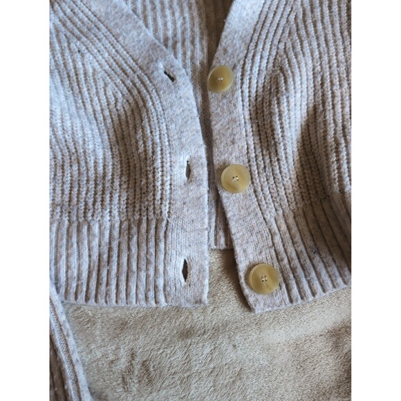 White cropped sweater cardigan size small - Picture 4 of 5